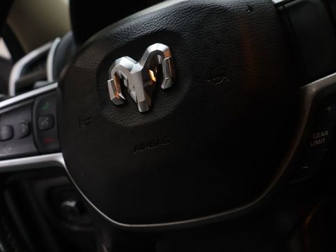 Used 2019 RAM 1500 Big Horn RWD image 21