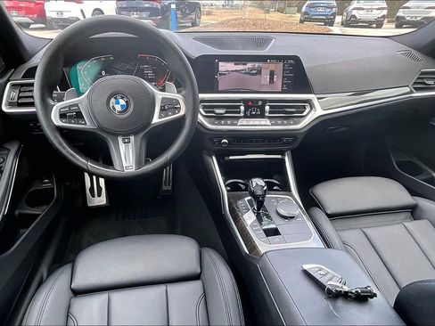 Used 2021 BMW 330i Sedan w/ M Sport Package image 16