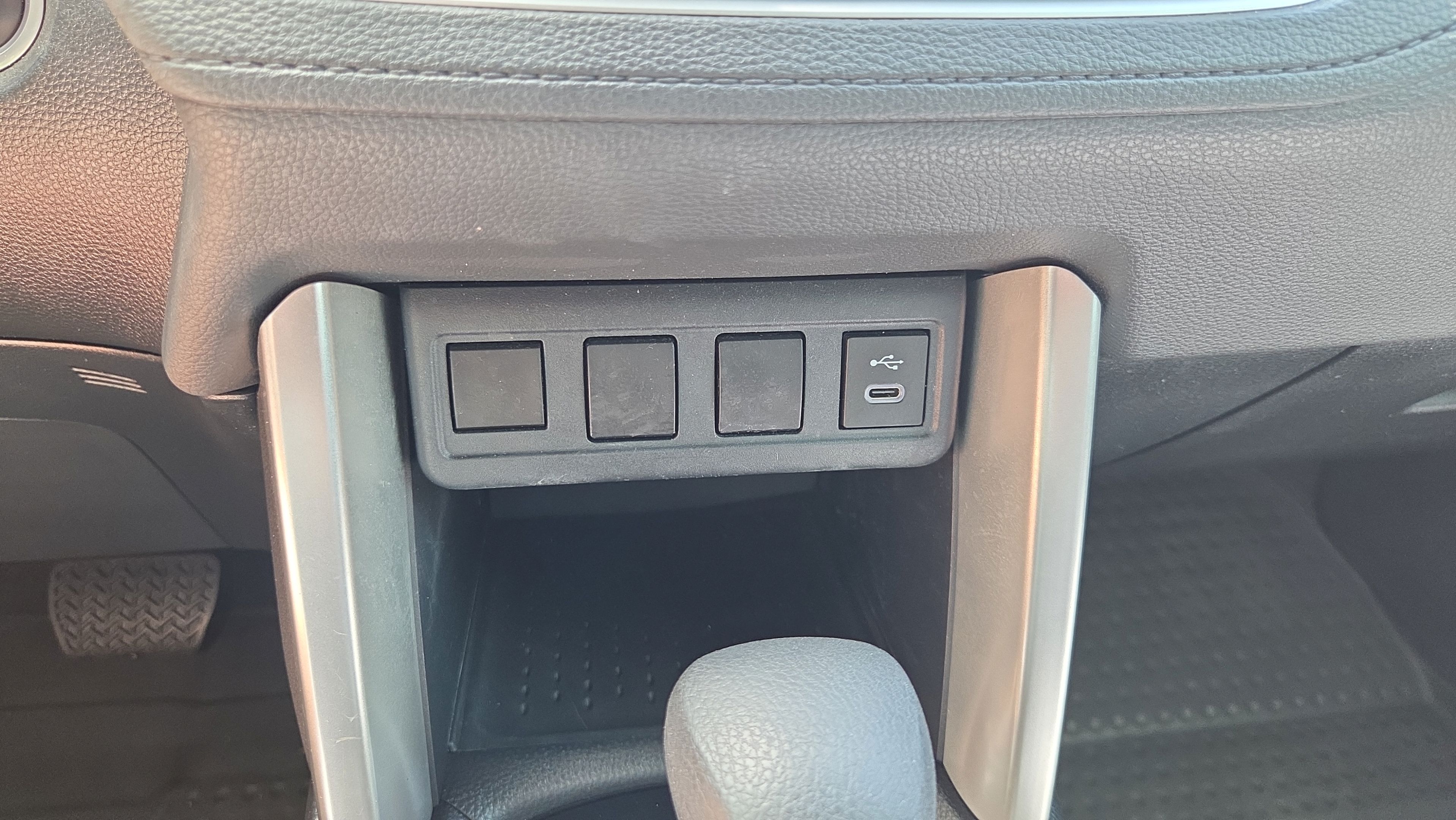 Certified 2023 Toyota Corolla Cross AWD Hybrid image 22