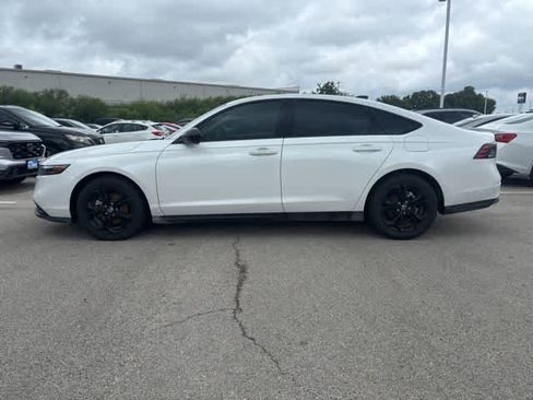 Used 2025 Honda Accord SE image 2
