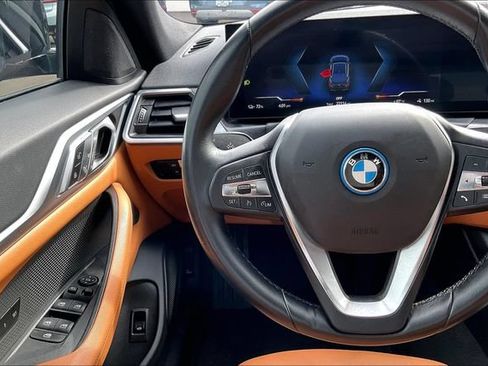 Used 2023 BMW i4 eDrive35 RWD image 17