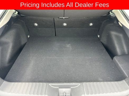 Used 2024 Toyota Prius XLE FWD image 13