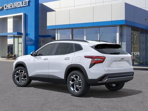 New 2026 Chevrolet Trax LT w/ Driver Confidence Package image 3