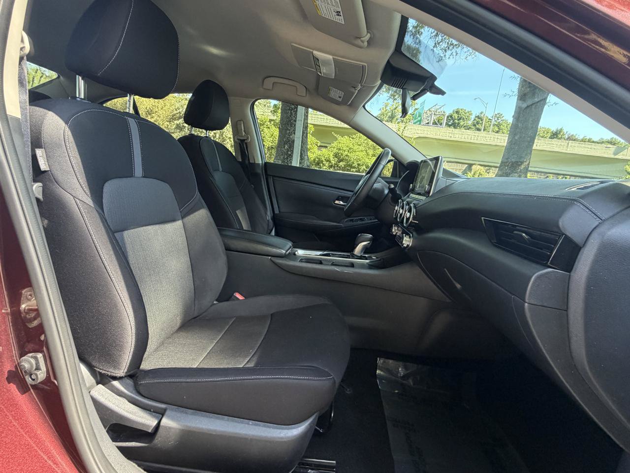 Used 2021 Nissan Sentra SV FWD image 19