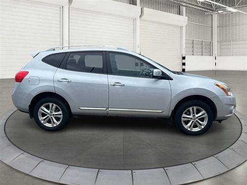 Used 2013 Nissan Rogue SV w/ Premium Pkg AWD/4WD image 6