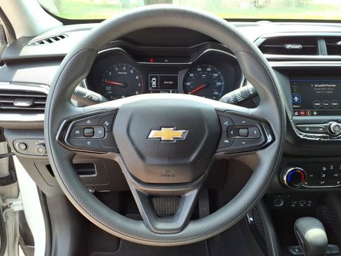 Used 2023 Chevrolet TrailBlazer LT image 21