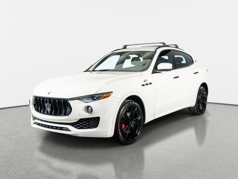 Used 2023 Maserati Levante GT AWD/4WD image 18