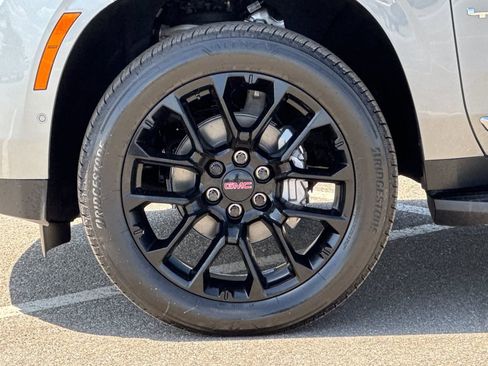New 2026 GMC Yukon Elevation RWD image 26