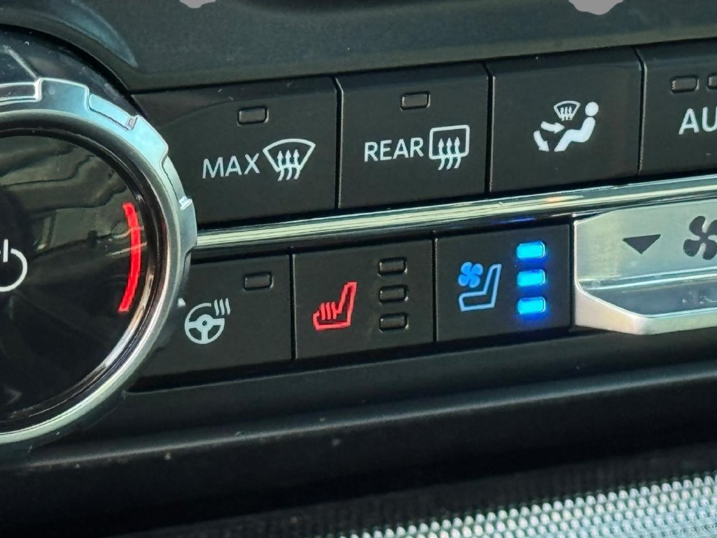 Used 2025 Ford F150 Raptor AWD/4WD image 25