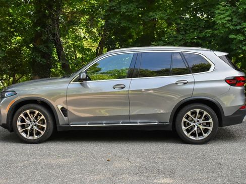 Used 2024 BMW X5 sDrive40i RWD image 4