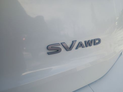 Used 2024 Nissan Rogue SV image 8