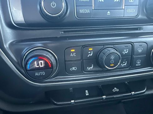 Used 2019 Chevrolet Silverado 2500 LT w/ All Star Edition RWD image 18