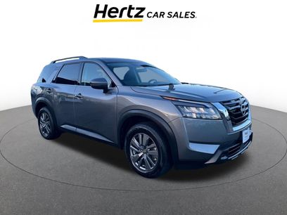 Used 2025 Nissan Pathfinder SV