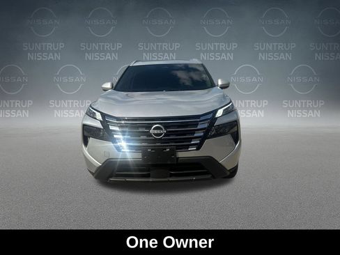 Used 2025 Nissan Rogue SV w/ SV Premium Package AWD/4WD image 10