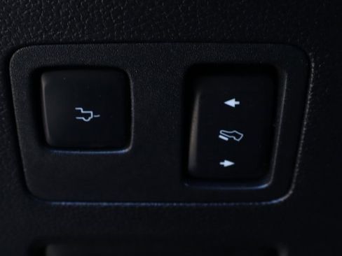 Used 2021 Ford F350 Lariat image 46