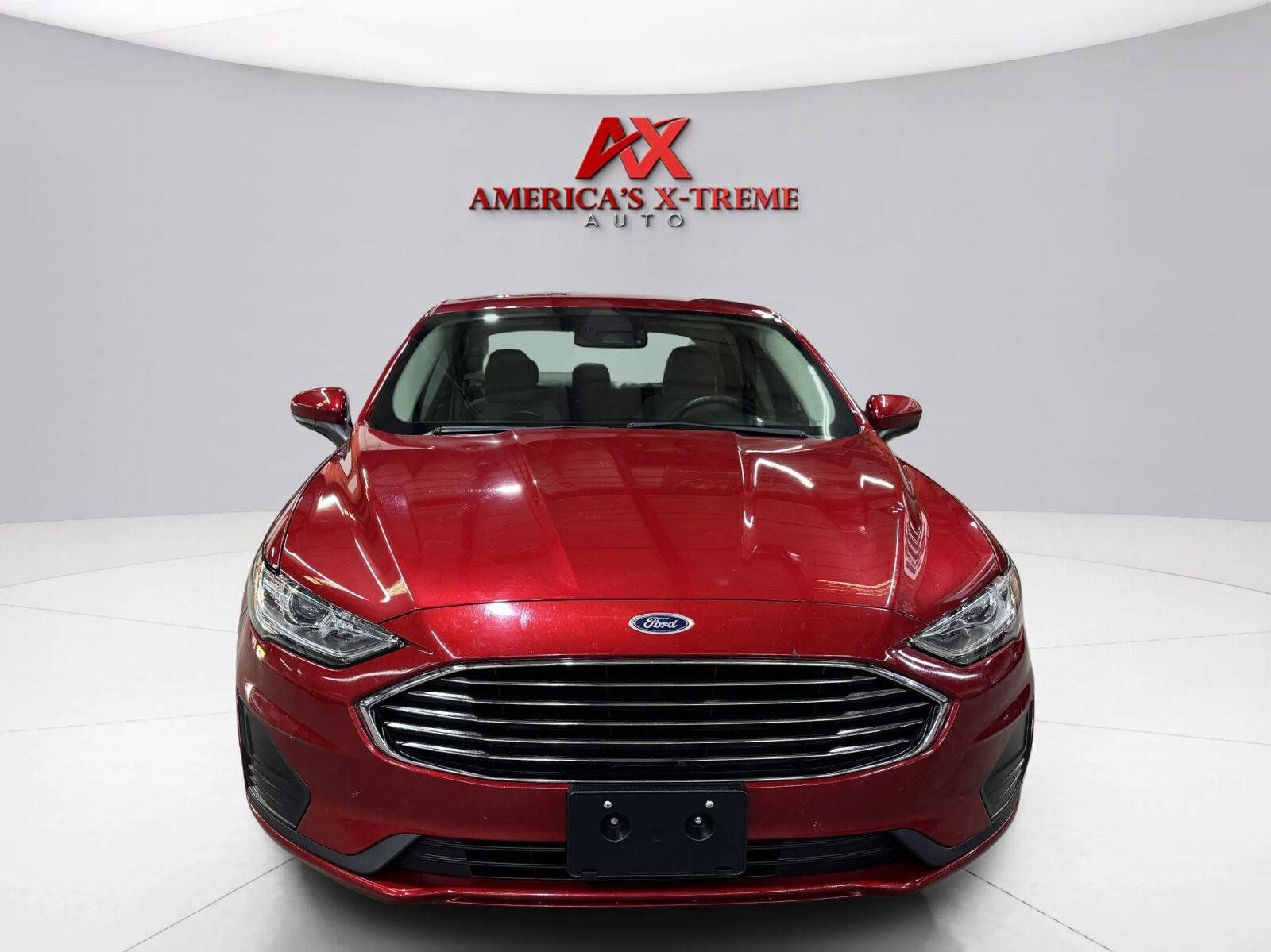 Used 2020 Ford Fusion SE FWD image 10