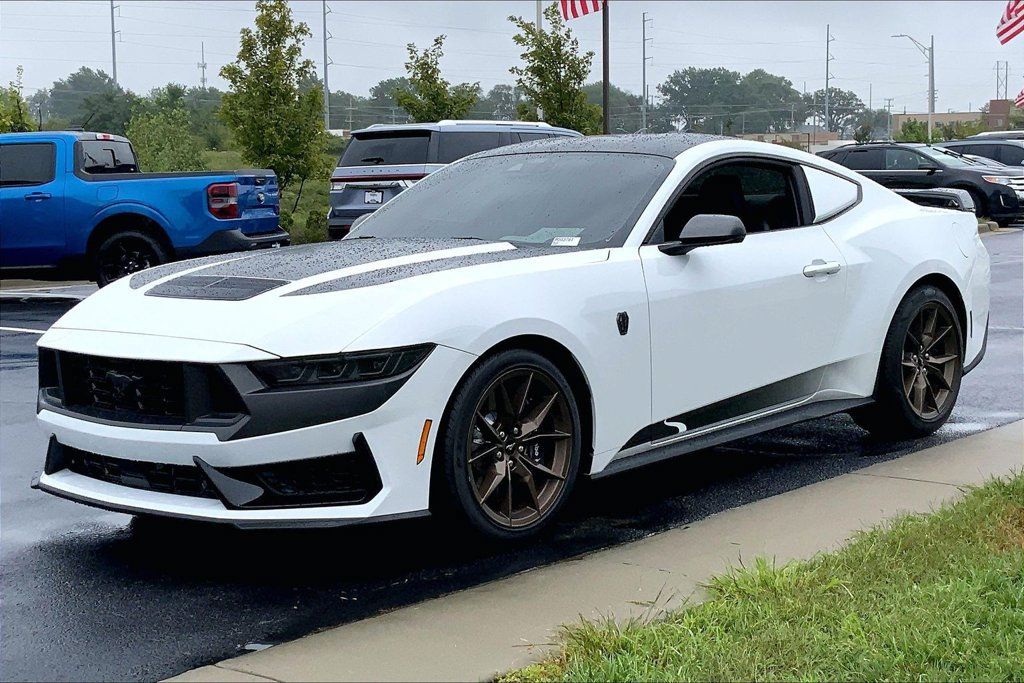 Used 2025 Ford Mustang Dark Horse RWD image 5
