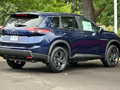 New 2026 Nissan Rogue SV AWD/4WD image 2