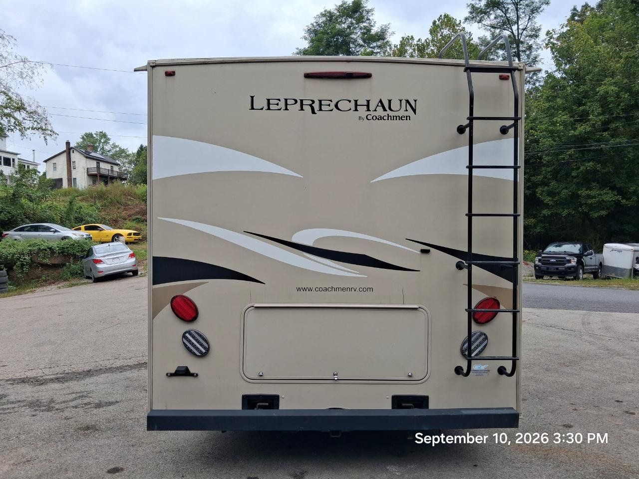 Used 2018 Ford E-450 and Econoline 450 Super Duty w/ Motorhome Prep Package RWD image 11