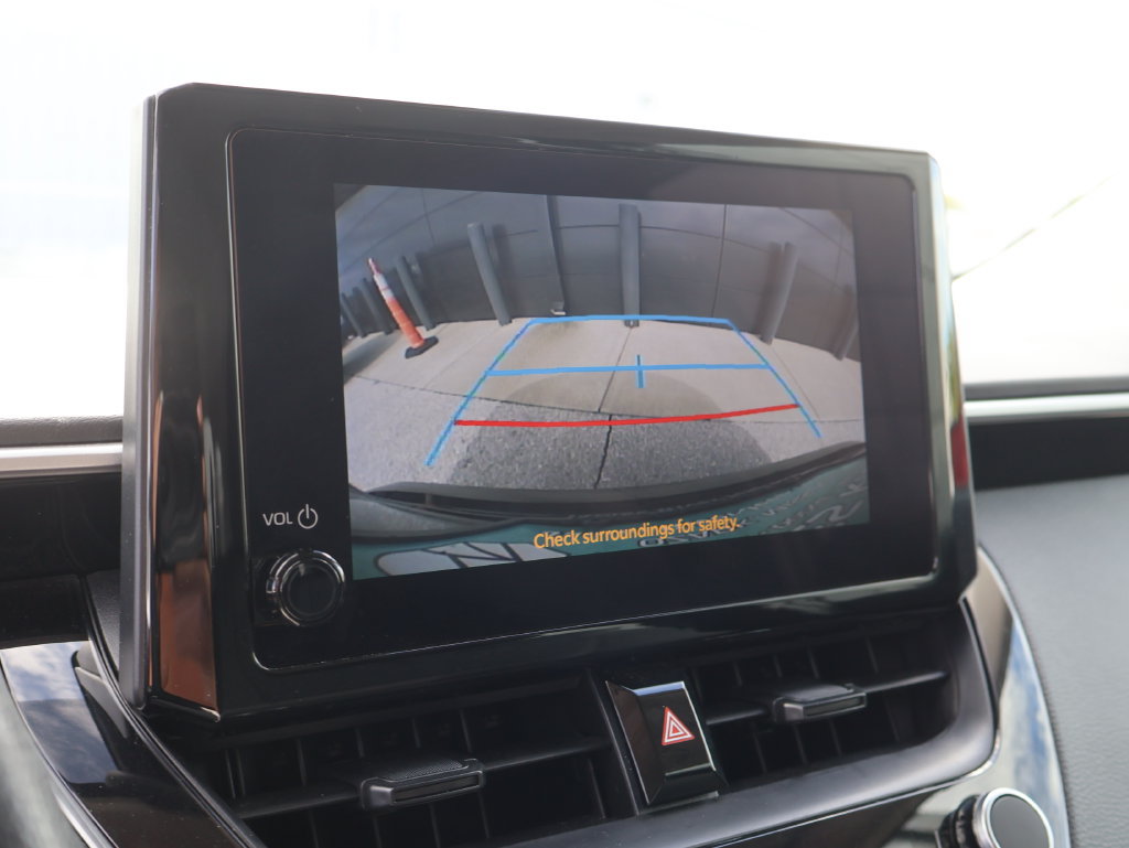 Used 2025 Toyota Corolla LE FWD image 31