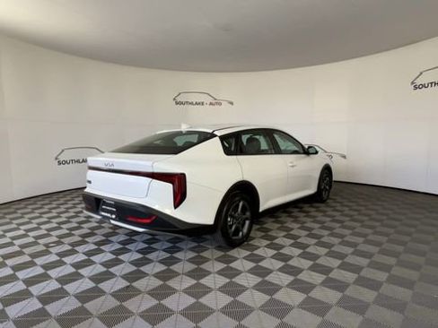 Certified 2025 Kia K4 LXS image 8
