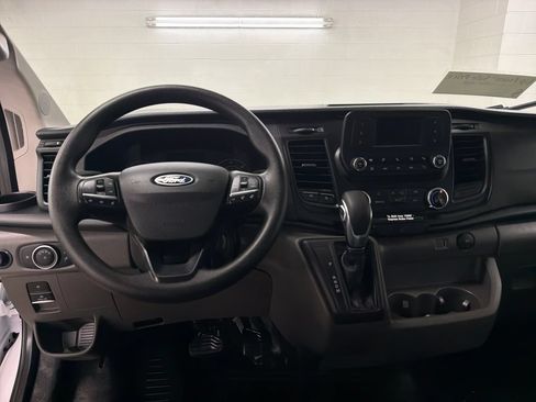 Certified 2025 Ford Transit 250 Low Roof w/ Exterior Upgrade Package RWD image 9