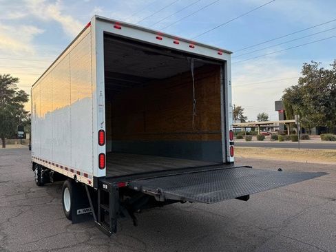 Used 2023 Isuzu NPR RWD image 20