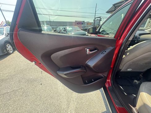 Used 2015 Hyundai Tucson GLS w/ Option Group 02 AWD/4WD image 15