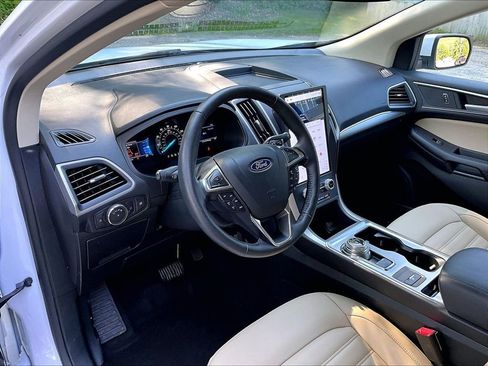 Used 2022 Ford Edge SEL AWD/4WD image 8