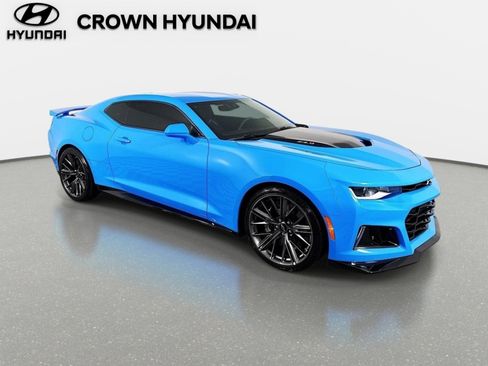 Used 2022 Chevrolet Camaro ZL1 RWD image 3