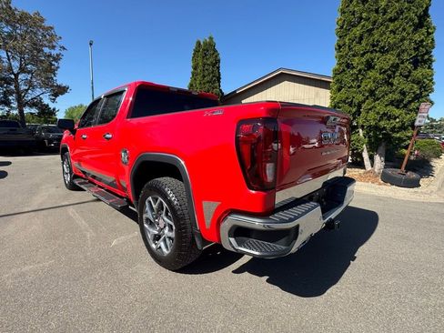 Used 2024 GMC Sierra 1500 SLE w/ Preferred Package AWD/4WD image 16