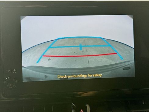 Used 2024 Toyota Corolla SE image 19