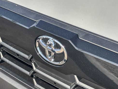 New 2026 Toyota Corolla Cross LE FWD image 10