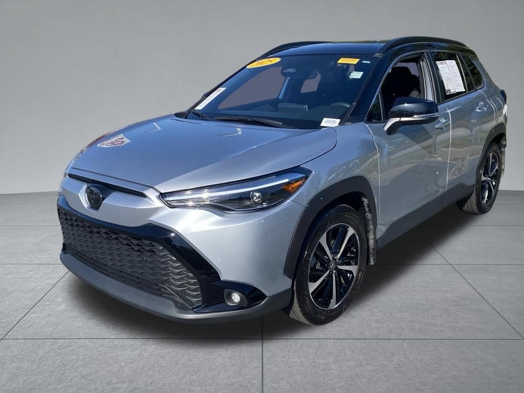 Used 2025 Toyota Corolla Cross AWD Hybrid w/ Convenience Package image 2