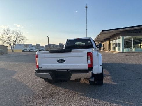 Used 2018 Ford F350 XLT image 19