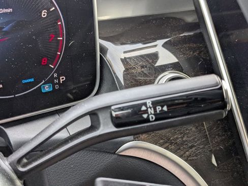 Used 2026 Mercedes-Benz GLC 300 4MATIC image 8