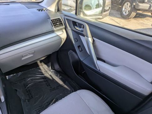 Used 2015 Subaru Forester 2.5i Limited image 18