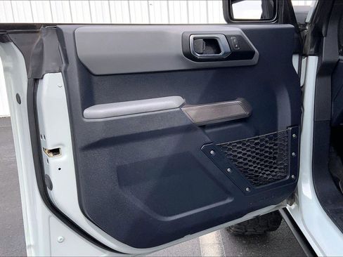 Used 2022 Ford Bronco Black Diamond image 20