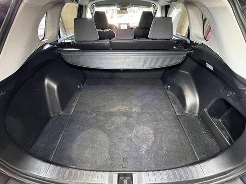 Used 2020 Toyota RAV4 XLE AWD/4WD image 52