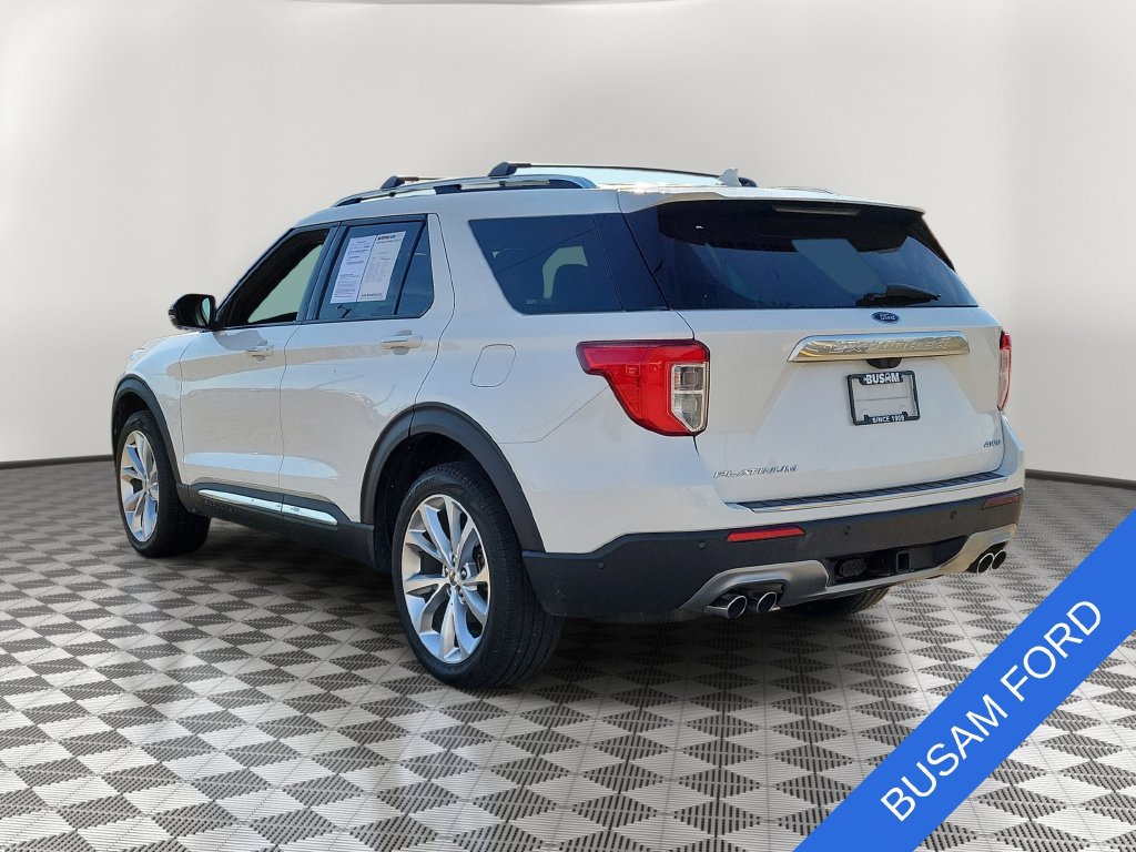 Used 2023 Ford Explorer Platinum w/ Technology Package AWD/4WD image 3