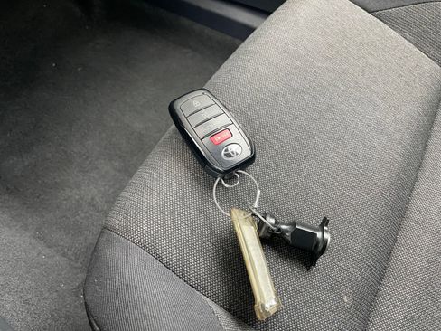 Used 2025 Toyota Camry LE image 22