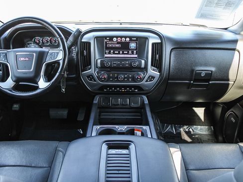 Used 2018 GMC Sierra 1500 SLT image 12