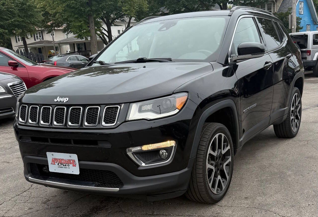 Used 2018 Jeep Compass Limited w/ Navigation Group AWD/4WD image 3