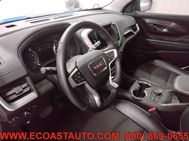 Used 2024 GMC Terrain SLT w/ Infotainment Package II AWD/4WD image 11