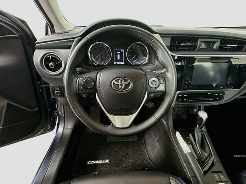 Used 2017 Toyota Corolla XSE FWD image 11