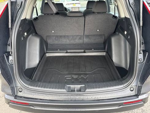 Used 2024 Honda CR-V LX image 18