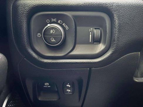 Used 2021 RAM 1500 Big Horn AWD/4WD image 31