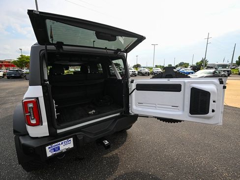 Used 2023 Ford Bronco Wildtrak AWD/4WD image 18