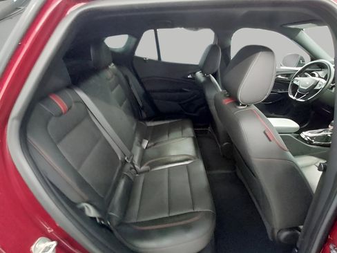 Used 2024 Chevrolet Trax RS FWD image 19