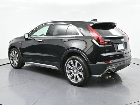 Certified 2022 Cadillac XT4 Premium Luxury w/ Enhanced Visibility Package AWD/4WD image 5